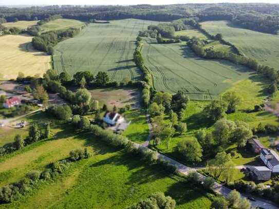 KAPITALANLAGE , Ehemaliger 3 Seitenhof mit 7 Wohneinheiten und 42ha Land