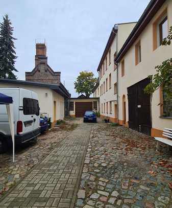 Ihr Gewerbe-Ihre Möglichkeit: Produktionshalle/Werkstatt/Büro mit großem Lager PROVISIONSFREI