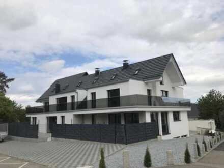 luxuriöse zwei Zimmer Souterrainwohnung