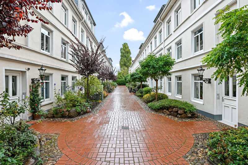 Winterhude: charmante Altbauperle, direkt am Mühlenkamp!