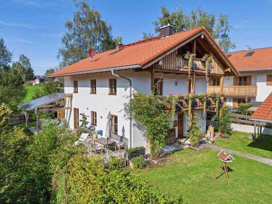 Großes, Niedrigenergiehaus hochwertig gebaut mit Solarthermie in Greiling