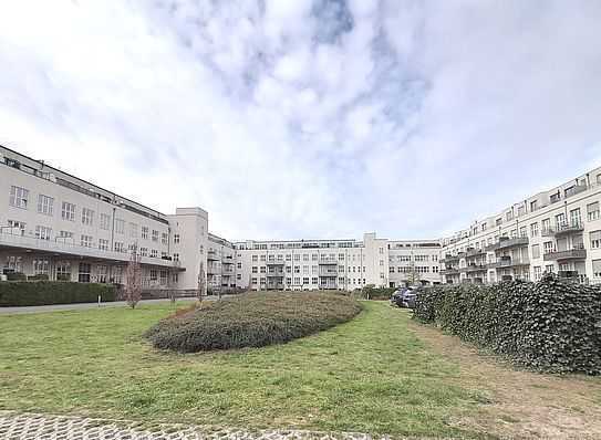 **Hier können Sie einziehen** Top Wohnung im Loft-Stil, Stellplatz/TG