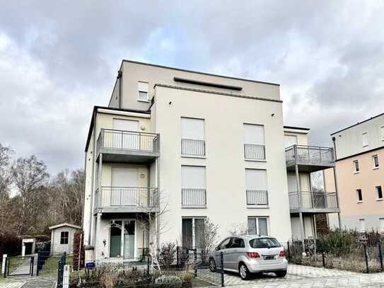 Helle 4-Zimmer-Wohnung in Falkensee auf einer Etage