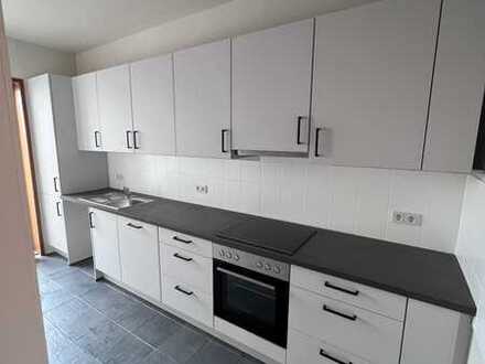 Exklusive, geräumige 3-Zimmer-Wohnung mit Balkon und EBK in Bremen