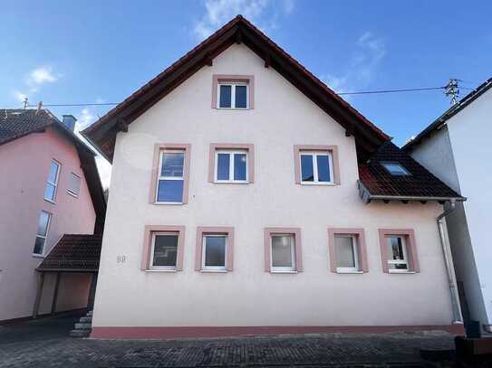 Queidersbach, EFH (freistehend) mit 4 ZKB, Garten/Terrasse, Carport, Kamin