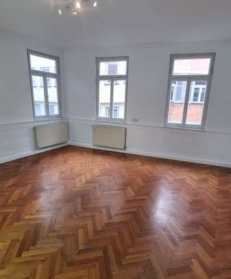 Stilvoll renovierte 4 Zimmer Altbau Wohnung in der Tübinger Altstadt