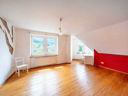 2-Zimmer-Altbauwohnung mit traumhaftem Blick auf den Schauinsland