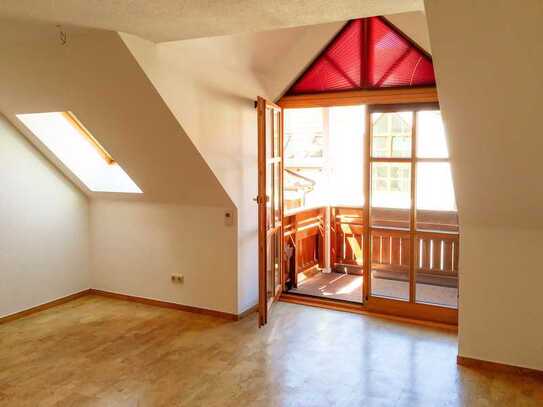 Von PRIVAT - Gepflegte 3-Zimmer-Maisonette-Wohnung mit Balkon und Tiefgaragenstellplatz