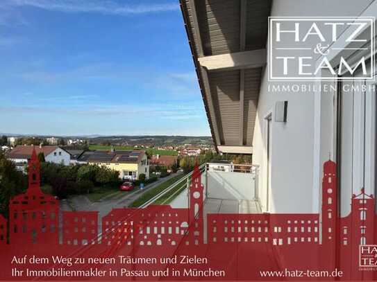 Helle 2-Zimmer-Dachgeschosswohnung mit Balkon!