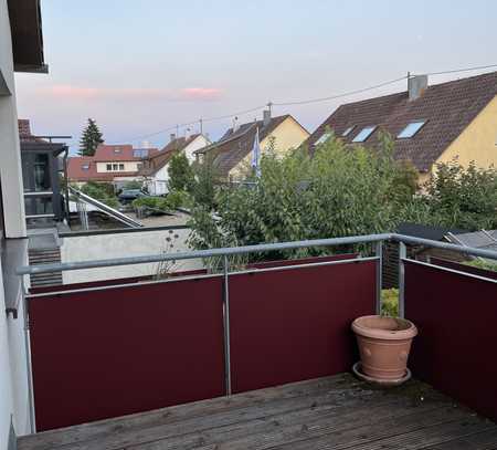 Schöne 3,5-Zimmer-Wohnung mit Balkon und EBK in Nordheim