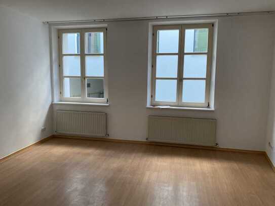 2 Zimmer-Wohnung in der Amberger Innenstadt