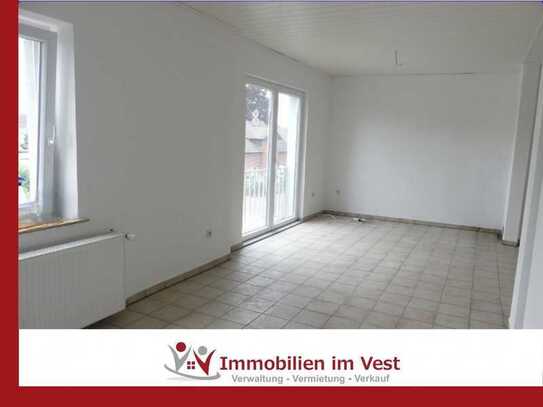 ***NEU im Angebot*** renovierte Etagenwohnung sucht neue Mieter