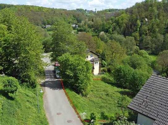 Preiswertes, sofort bebaubares Baugrundstück in herrlicher Naturlage!