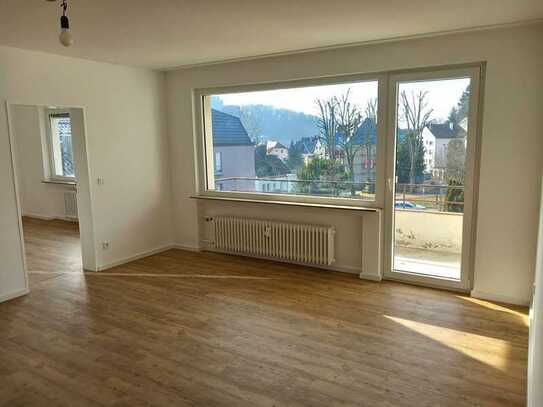 Komplett renovierte 3-Raum-Wohnung in Königstein im Taunus