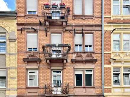 Modernisierte WG-taugliche 3-Zimmer-Altbauwohnung mit EBK