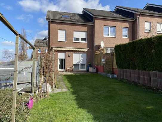 Ansprechendes 4-Zimmer-Haus mit großem Garten in Seitenstraße Witten-Annen.