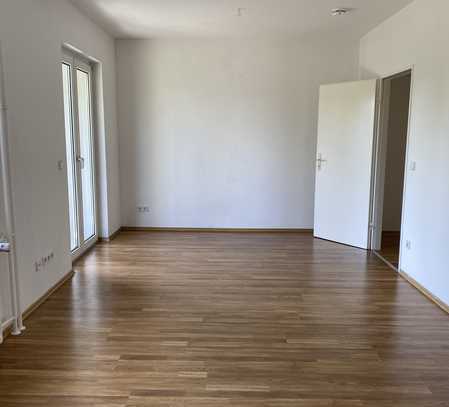 Schöne 4 Zimmer Neubauwohnung mit Balkon