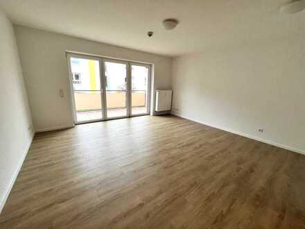 FÜR SENIOREN! 2-Zi.Whng.,ca. 68,01 m² Wfl.,Küche mit EBK, Terrasse, EG ,PKW- Außenstellplatz...