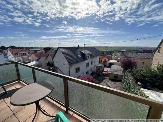 Ein-/ bis Zweifamilienhaus mit tollem Garten und schönem Weitblick