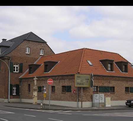 Idyllisch wohnen im alten Gutshof im Naherholungsgebiet Zündorf