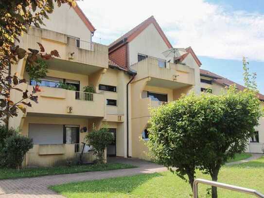 Modernisiertes 1-Zimmer Apartment mit Terrasse und einem Tiefgaragenstellplatz