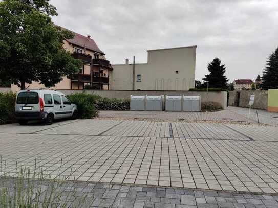 1 Stellplatz in ruhigem Hof zu vermieten