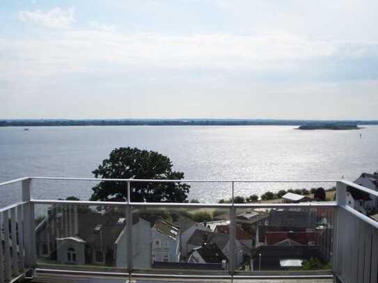 ULI VOGELER GmbH -ERBPACHT- VERMIETETE 4-ZI-MAISONETTE-WHNG MIT TRAUMHAFTEN PANORAMA-ELBBLICK - WE 7