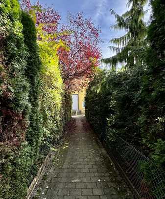 Idyllisches Haus mit parkähnlichen Garten direkt am Feld mit Wintergarten und Kamin