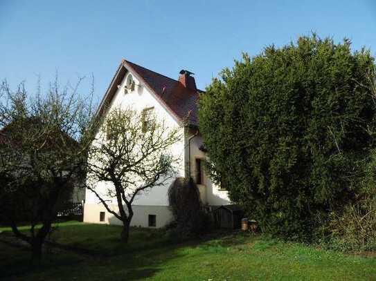 Freistehendes Einfamilienhaus in ruhiger Lage von Roßleben zu verkaufen