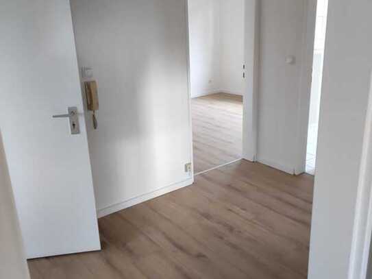 Frisch renovierte 3-Zimmer-ETW, Erdgeschoss, mit Stellplatz