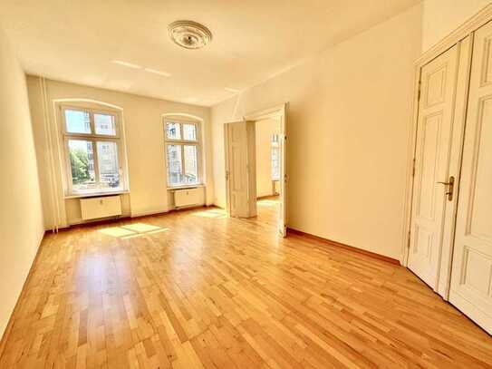 Wohnen mit Charakter: Altbau in begehrter Lage