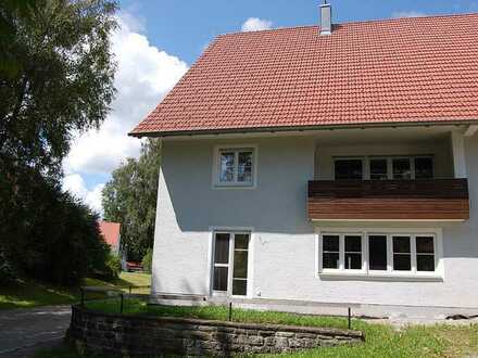 Landliebe: 3 Zimmer-Wohnung mit Balkon in Dickenreishausen b. Memmingen!