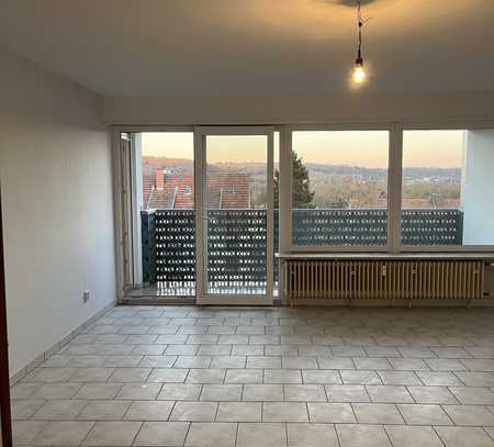 St.Arnual - 3 Zimmer mit EBK und Balkon in Saarbrücken