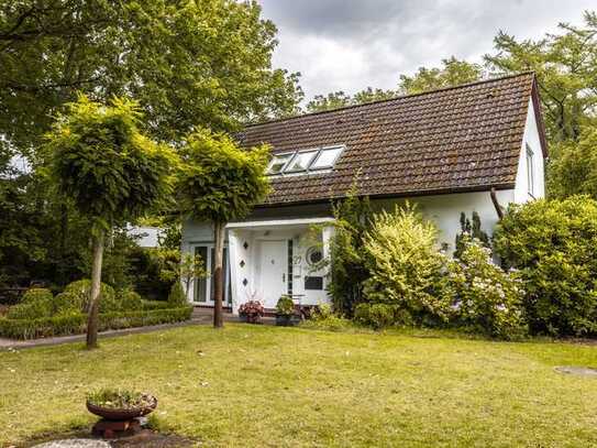 Cuxhaven-Sahlenburg // Zweifamilienhaus mit zwei modernen Ferienwohnungen und 5,3 % Rendite!