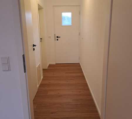 Stilvolle 3-Zimmer-Maisonettenwohnung mit kleinem Garten und EBK in Ingolstadt-Ringsee