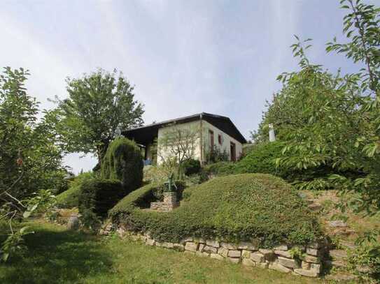 Charmantes Wochenendhaus im Saale-Unstrut Gebiet mit Blick auf Naumburg-Saale