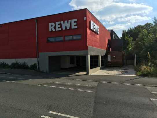 Tiefgaragenstellplatz unter Rewe Am Funkturm (gesicherte, nicht öffentliche Garage)