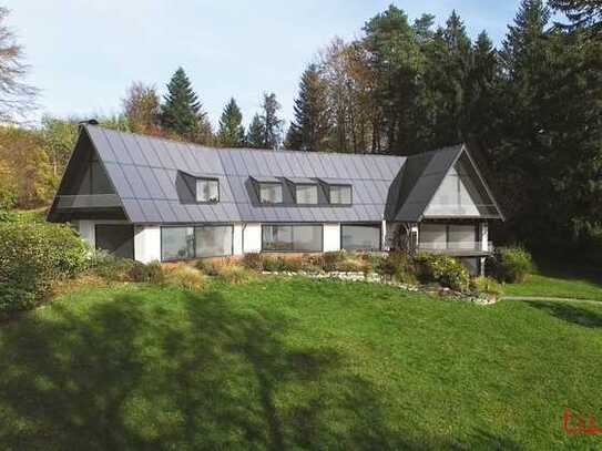 Spektakuläres Villen-Anwesen auf 32.000 m² bei Seeshaupt mit Bergblick in Alleinlage.