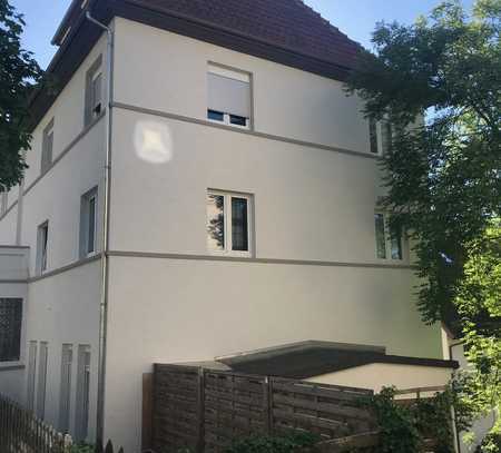 Kapitalanlage od. Eigennutz / Top Sanierte 3-Zi-Whg, inkl. Einrichtung (Wert 20.000 EUR)