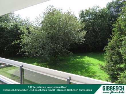 Gut geschnittene 3-Zimmer-ETW mit Balkon und Einzelgarage in ruhiger Lage