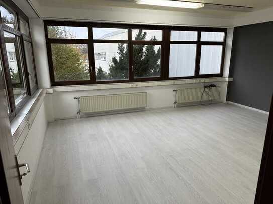 Remseck Büro Atelier Wohnen, 80 qm, 2 Zimmer Küche, Bad Remseck.