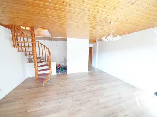 Attraktive 2,5 Zi. Maisonette Wohnung mit 2 Balkone