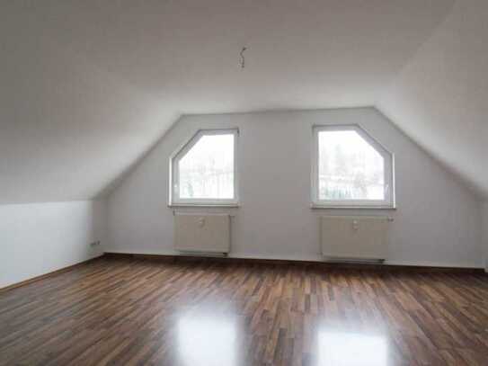 2 Zimmer im Dachgeschoß