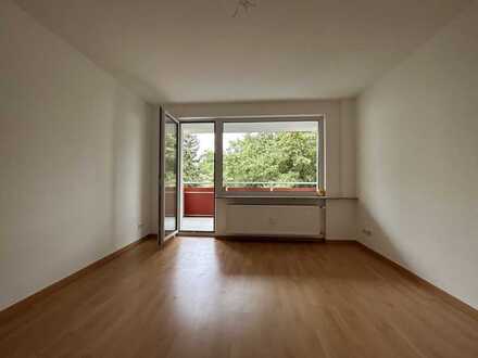 ***Neu-Isenburg/Gravenbruch*** helle 4-Zimmerwohnung mit drei Balkonen