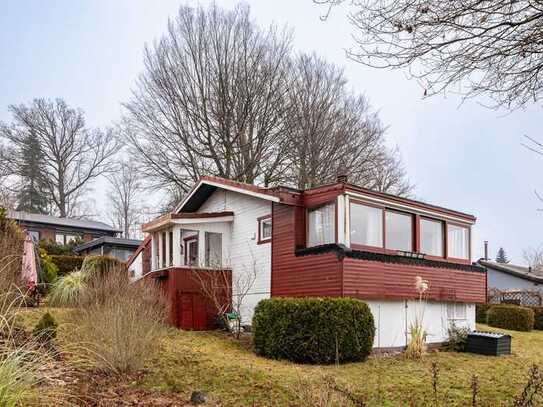 *provisionsfrei* Potenzial am Hang!
673m² Grundstück inkl. Bungalow