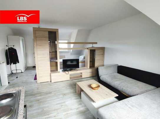 *** Renovierte 1 Zimmer-Dachgeschosswohnung mit Tageslichtbad in Naturnähe in Mörfelden***