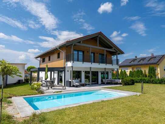 Exklusives Traumhaus mit Pool - Mega Ausstattung und EEK A+ !