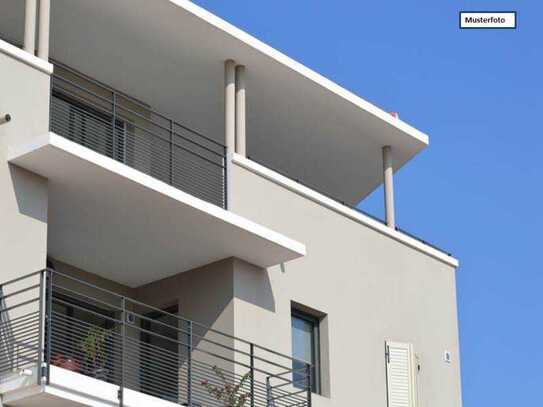 Provisionsfrei Etagenwohnung in 01279 Dresden, Steirische Str.