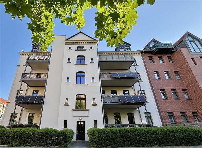 Zentrum Süd/Ost, Wunderschöne 3 Zi.-Whg., 2 Bäder, Südbalkon, Garten, Stellpl., vermietet