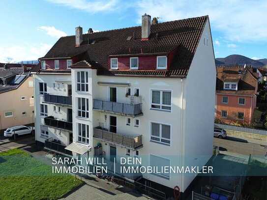 Sanierte, lichtdurchflutete Etagenwohnung mit Balkon und Stellplatz im Zentrum von Neustadt